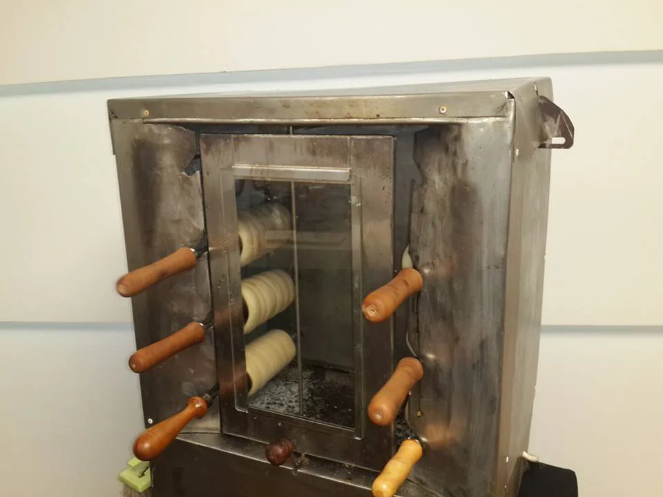 דוכן קיורטוש לאירועים